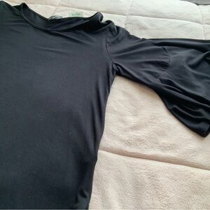 FLOPPY 3/4 SLEEVE TOP